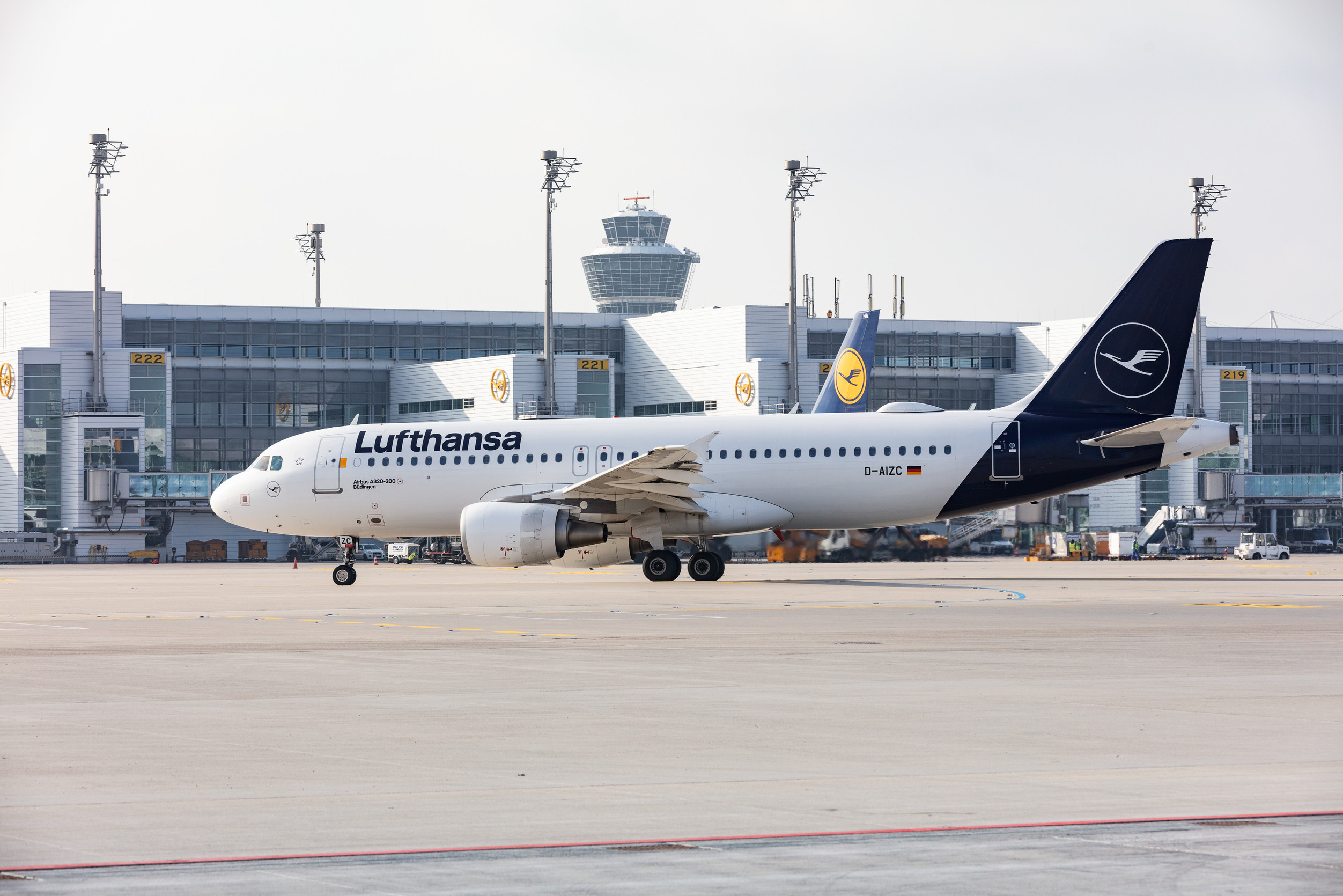 Lufthansa Airbus A320 at Munich International Airport