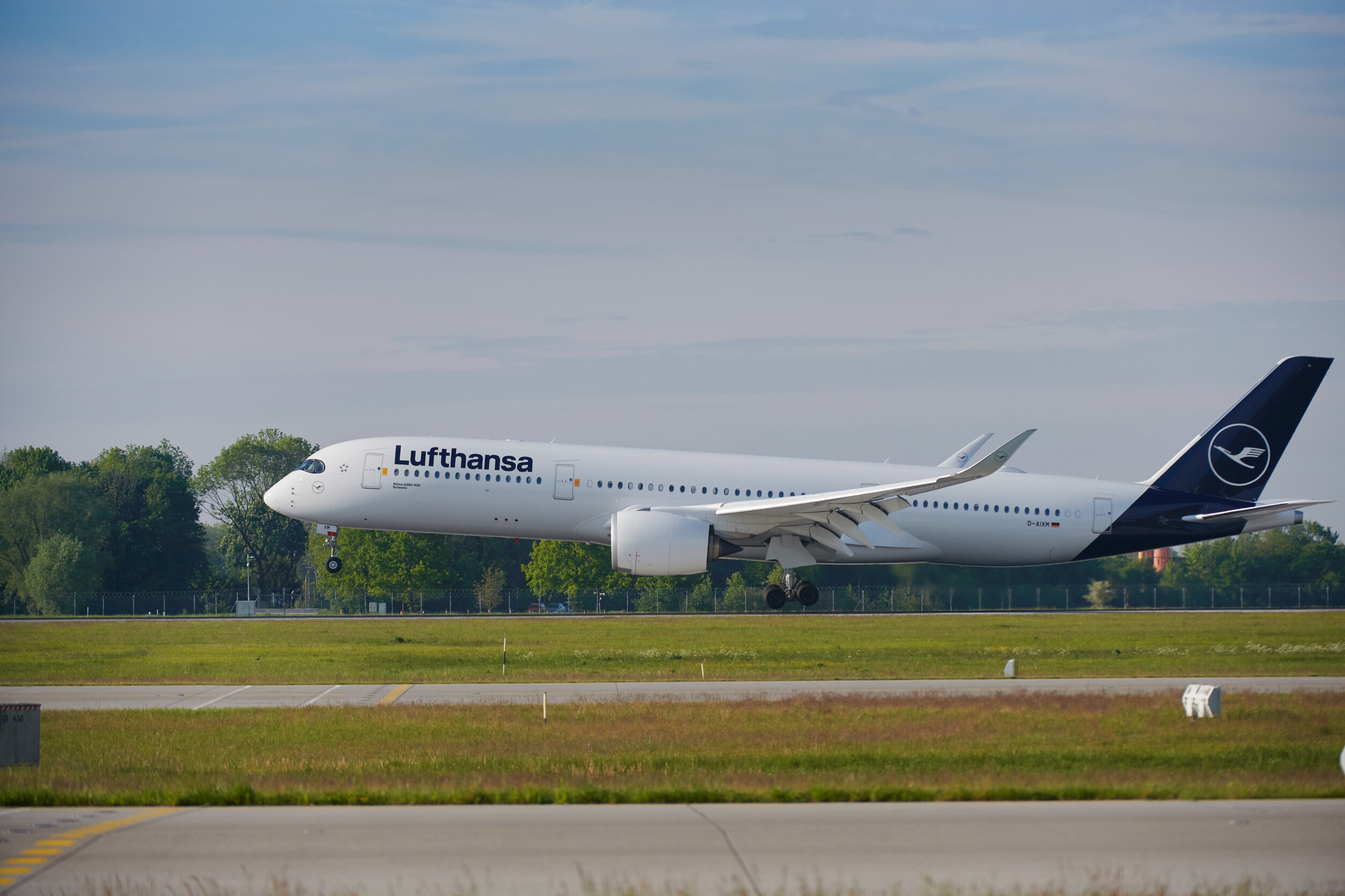 Lufthansa Airbus A350-900 at Frankfurt Airport