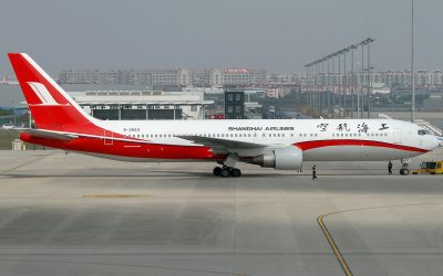 Shanghai Airlines Boeing 767 at Shanghai Airport (SHA)