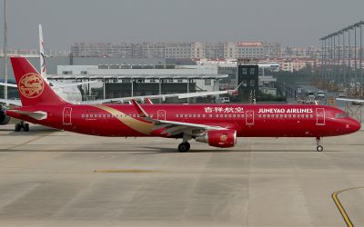 Juneyao Airlines Airbus A321 at Shanghai Airport (SHA)